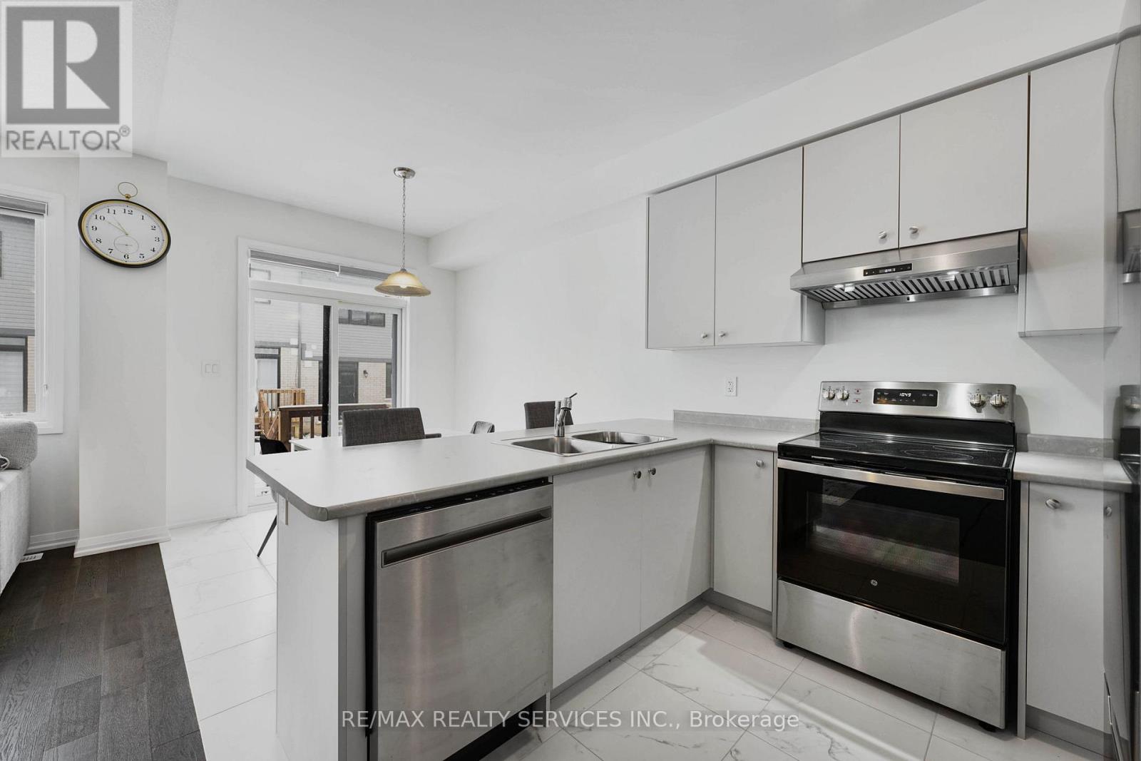 40 Lonsdale Road, Haldimand, Ontario  N3W 0J6 - Photo 12 - X12628640