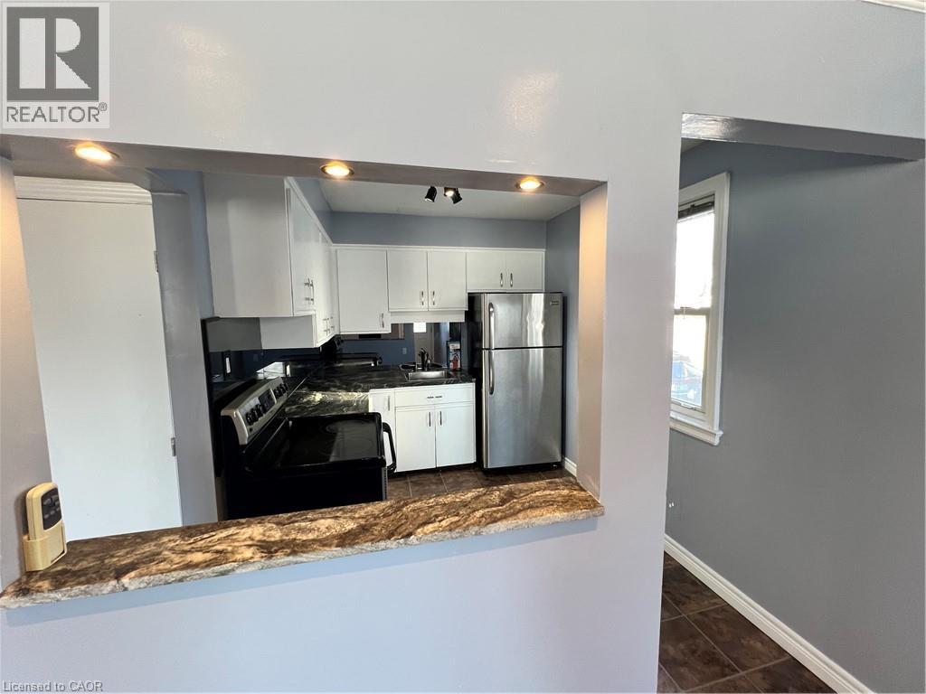 306 East 22nd Street, Hamilton, Ontario  L8V 2W1 - Photo 6 - 40792520