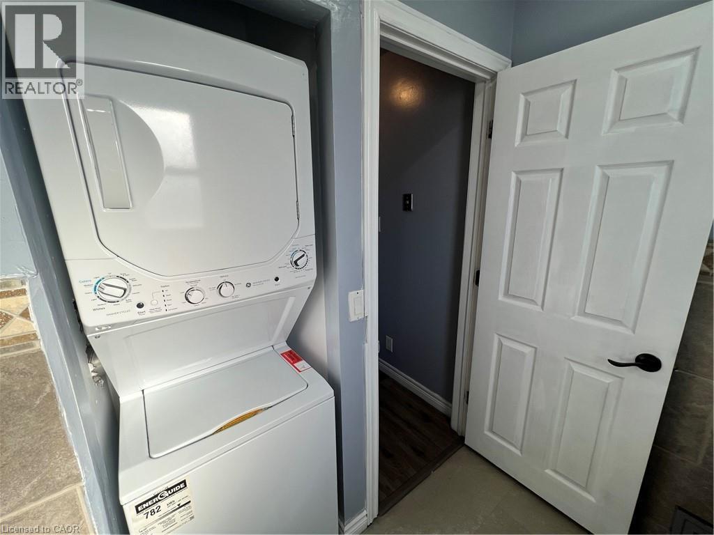 306 East 22nd Street, Hamilton, Ontario  L8V 2W1 - Photo 9 - 40792520