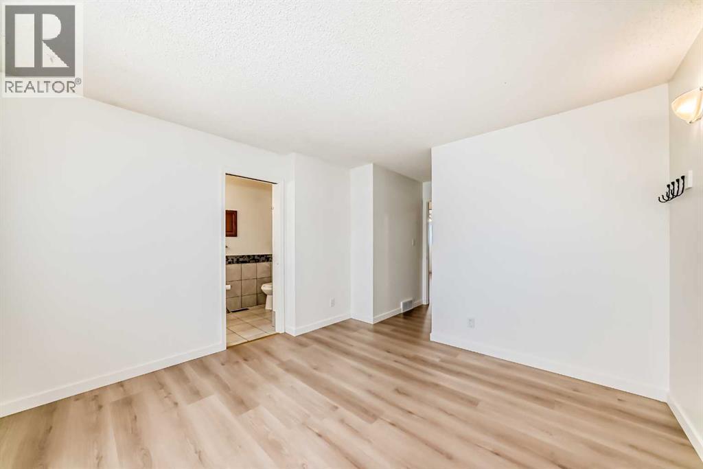 20 Westland Gate, Okotoks, Alberta  T1S 1N1 - Photo 15 - A2244976