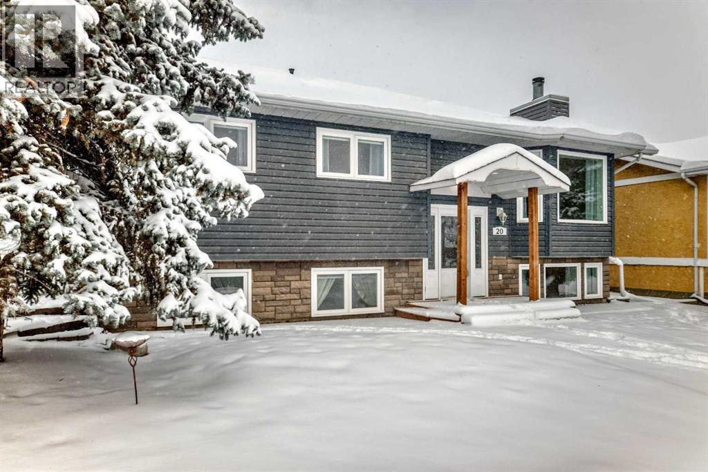 20 Westland Gate, Okotoks, Alberta  T1S 1N1 - Photo 2 - A2244976