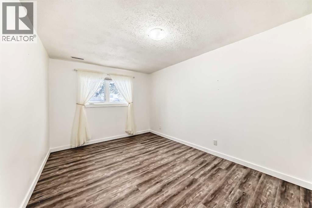 20 Westland Gate, Okotoks, Alberta  T1S 1N1 - Photo 37 - A2244976