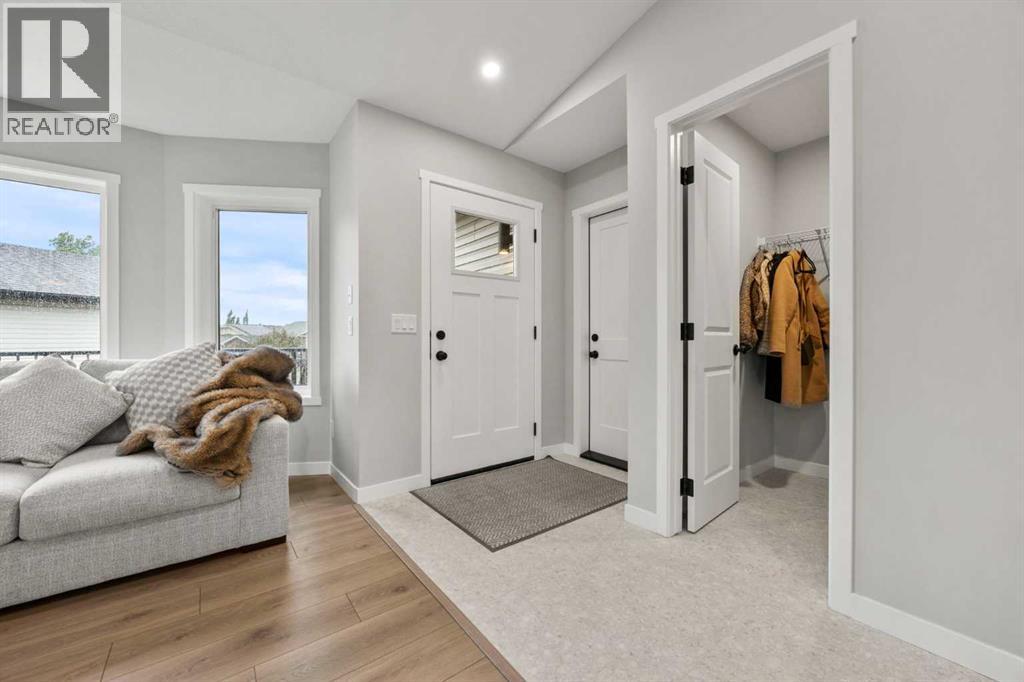 335 Sheep River Place, Okotoks, Alberta  T1S 1N7 - Photo 5 - A2266790