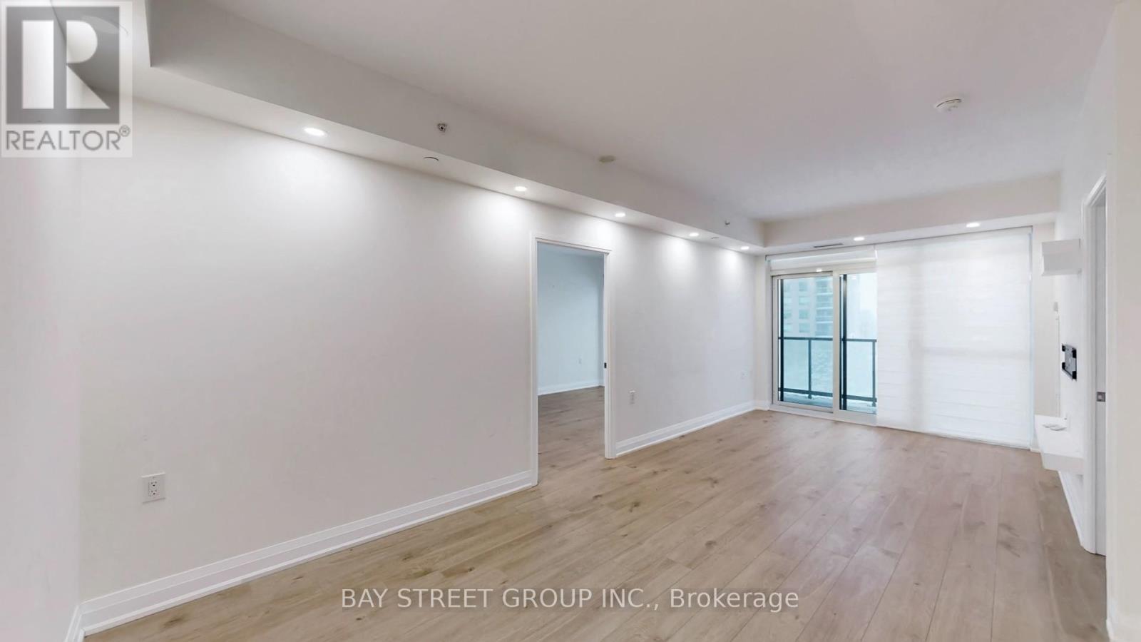 503 - 55 Oneida Crescent, Richmond Hill, Ontario  L4B 0E8 - Photo 10 - N12611722