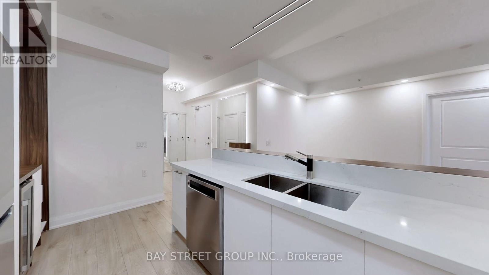 503 - 55 Oneida Crescent, Richmond Hill, Ontario  L4B 0E8 - Photo 15 - N12611722