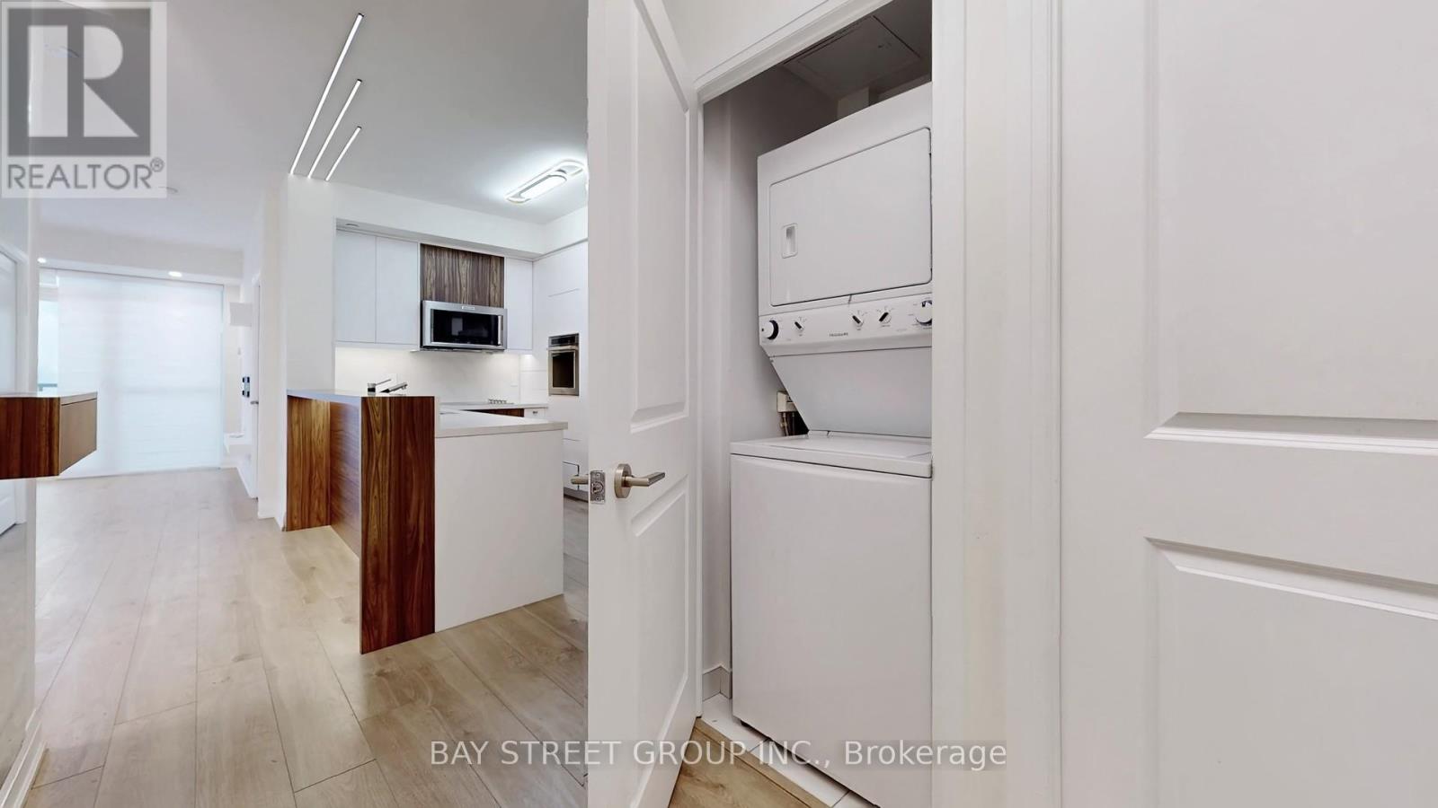 503 - 55 Oneida Crescent, Richmond Hill, Ontario  L4B 0E8 - Photo 7 - N12611722