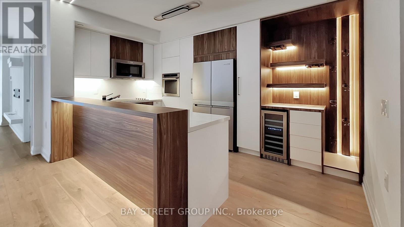 503 - 55 Oneida Crescent, Richmond Hill, Ontario  L4B 0E8 - Photo 8 - N12611722