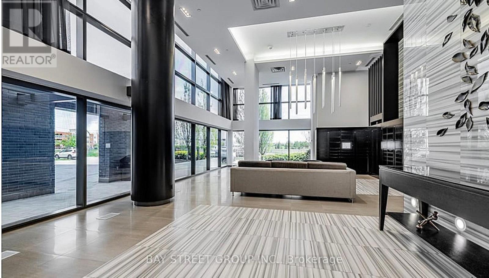 503 - 55 Oneida Crescent, Richmond Hill, Ontario  L4B 0E8 - Photo 4 - N12611722