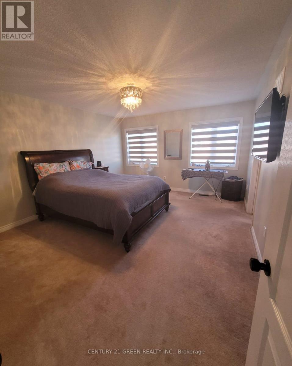 11 Game Creek Crescent, Brampton (Northwest Sandalwood Parkway), Ontario  L7A 0J2 - Photo 11 - W12607984