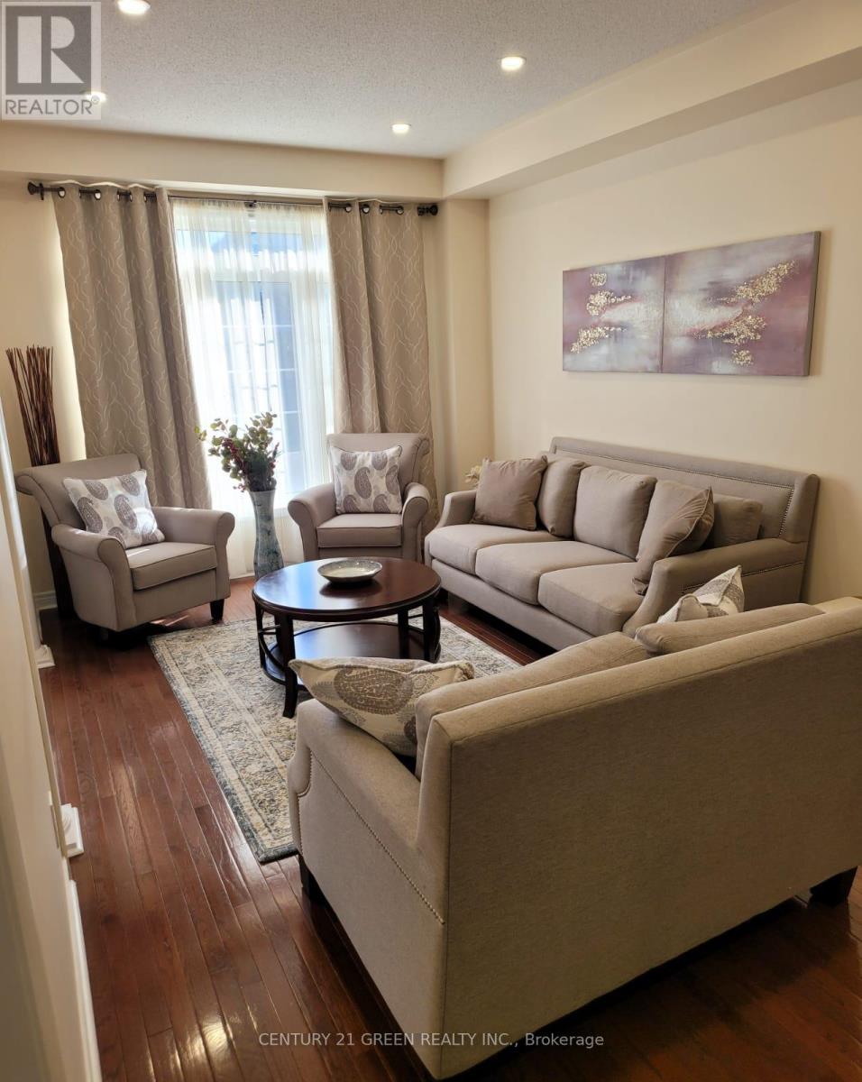 11 Game Creek Crescent, Brampton (Northwest Sandalwood Parkway), Ontario  L7A 0J2 - Photo 8 - W12607984