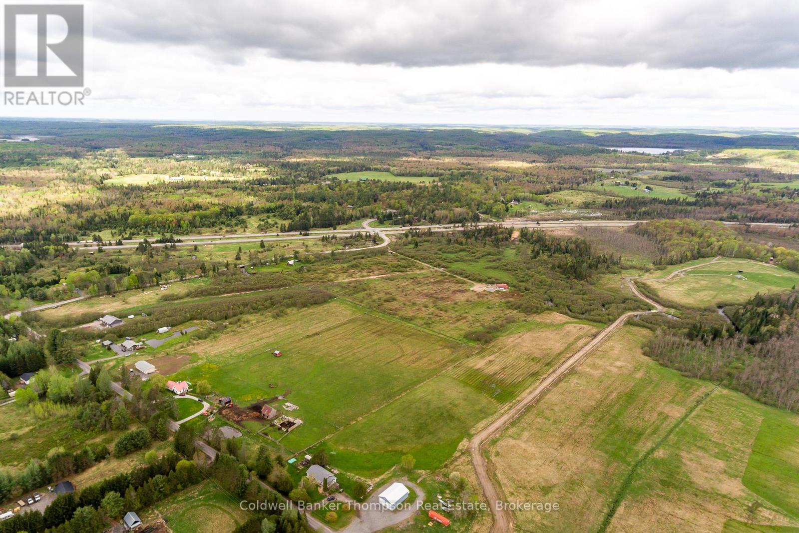 30 Rowanwood Road, Huntsville, Ontario P0B 1M0 - Photo 3 - X12628698