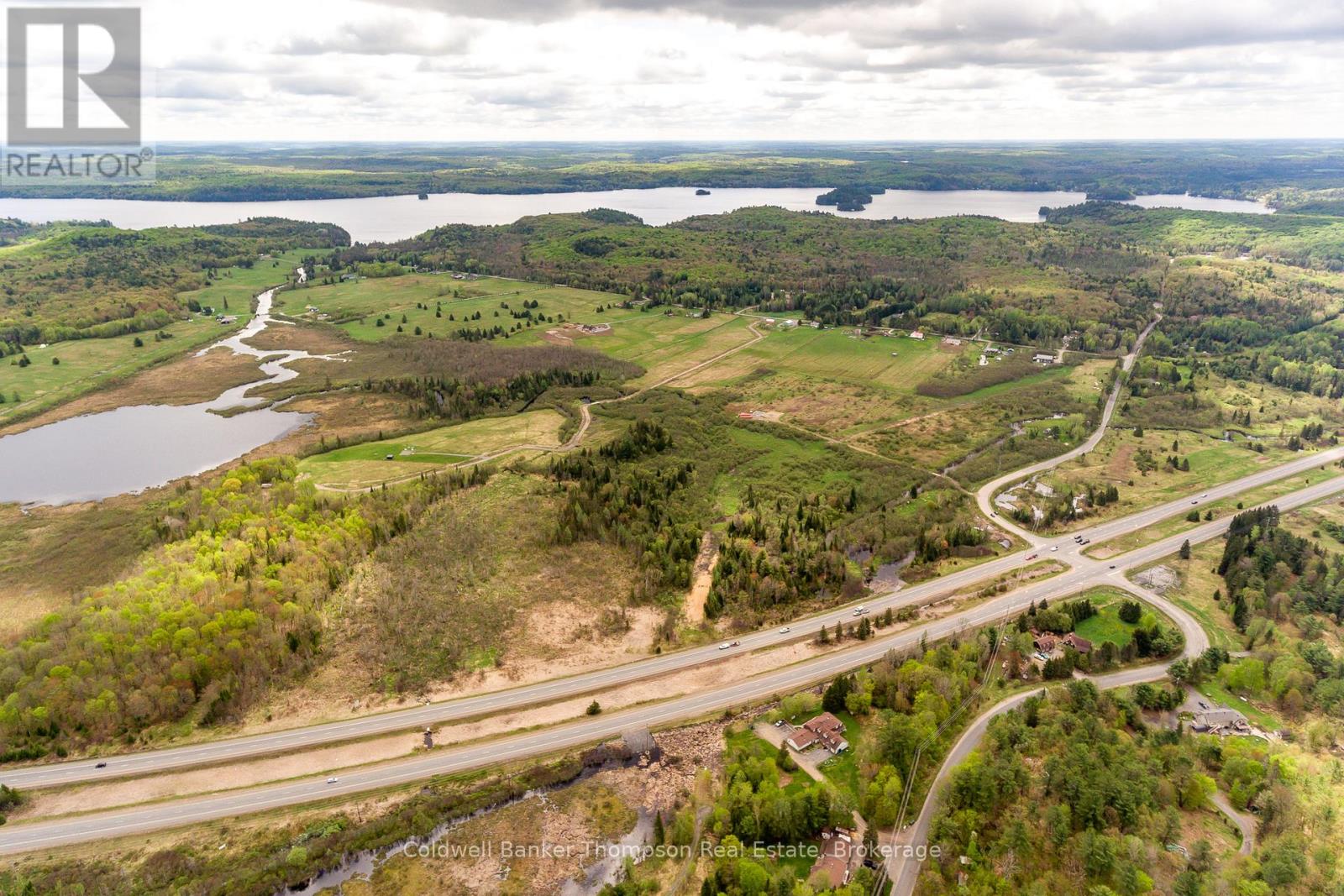 30 Rowanwood Road, Huntsville, Ontario P0B 1M0 - Photo 5 - X12628698