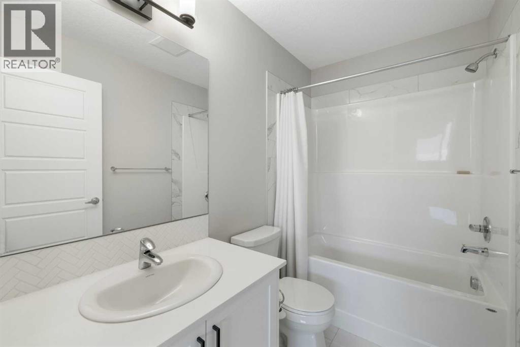 53 Savanna Heath Ne, Calgary, Alberta  T3J 2H5 - Photo 33 - A2255412