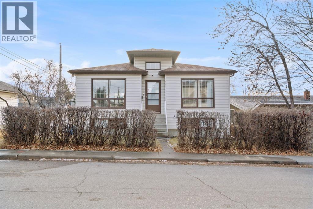 4507 37 Avenue Sw, Calgary, Alberta  T3E 1C9 - Photo 2 - A2272200