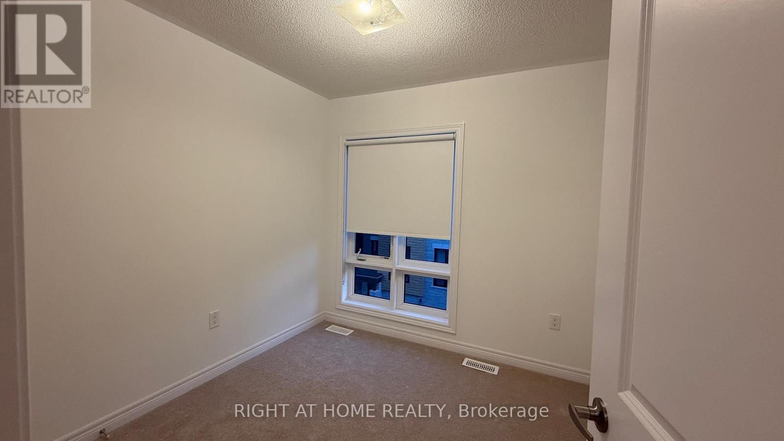 19 Steamboat Way, Whitby, Ontario  L1N 0M6 - Photo 12 - E12280963