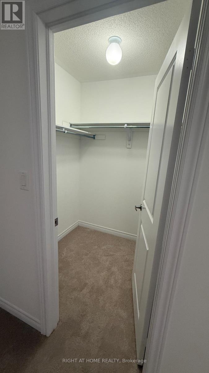 19 Steamboat Way, Whitby, Ontario  L1N 0M6 - Photo 15 - E12280963