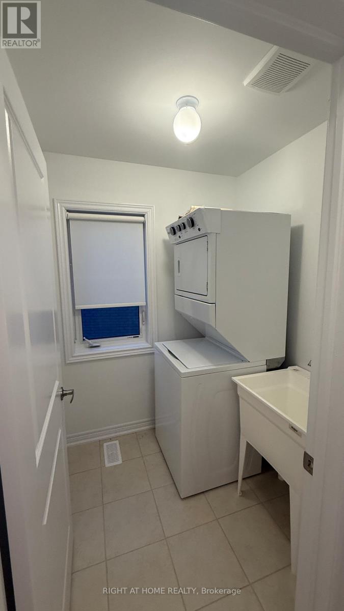 19 Steamboat Way, Whitby, Ontario  L1N 0M6 - Photo 17 - E12280963