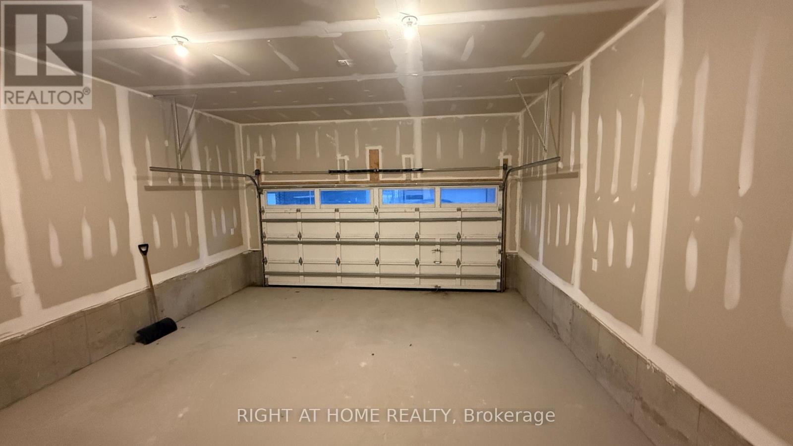 19 Steamboat Way, Whitby, Ontario  L1N 0M6 - Photo 22 - E12280963