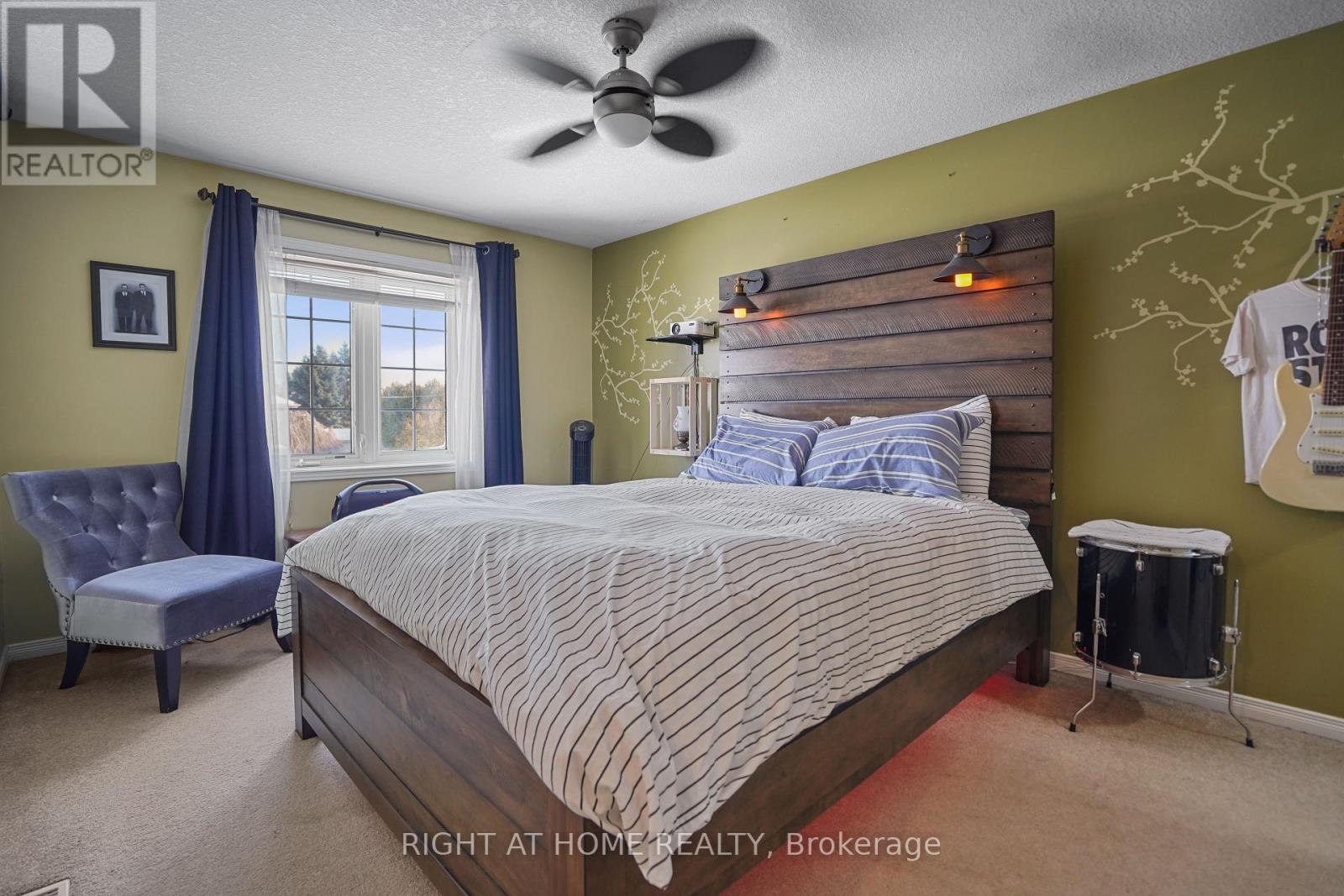 153 Donnenwerth Drive, Kitchener, Ontario  N2E 4C8 - Photo 16 - X12627804