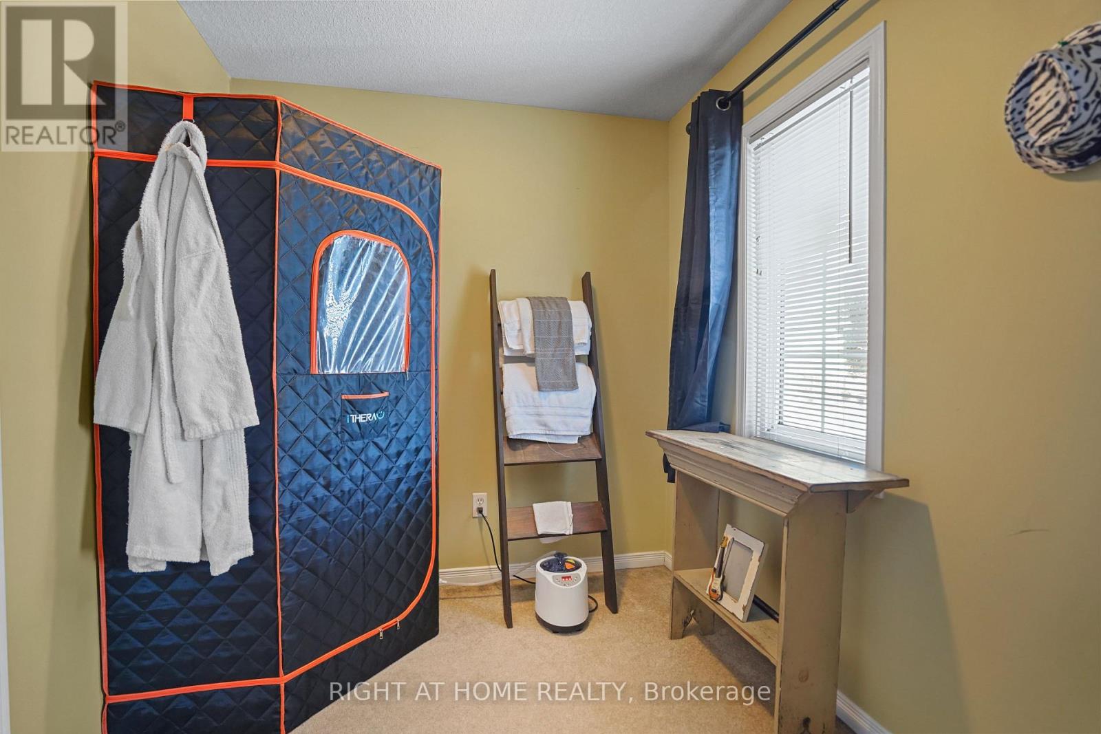 153 Donnenwerth Drive, Kitchener, Ontario  N2E 4C8 - Photo 15 - X12627804