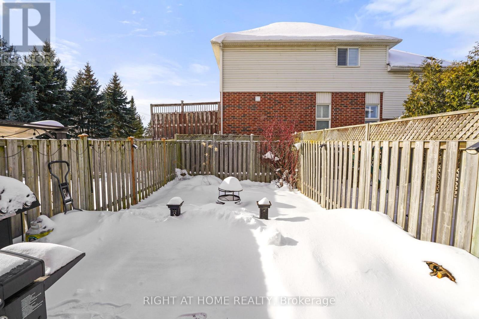 153 Donnenwerth Drive, Kitchener, Ontario  N2E 4C8 - Photo 22 - X12627804