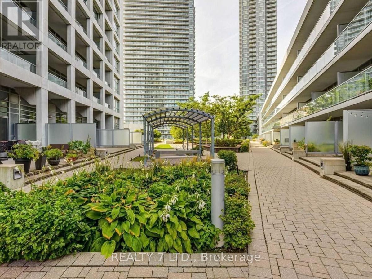 220 - 2035 Sheppard Avenue E, Toronto, Ontario  M2J 0A8 - Photo 22 - C12628658