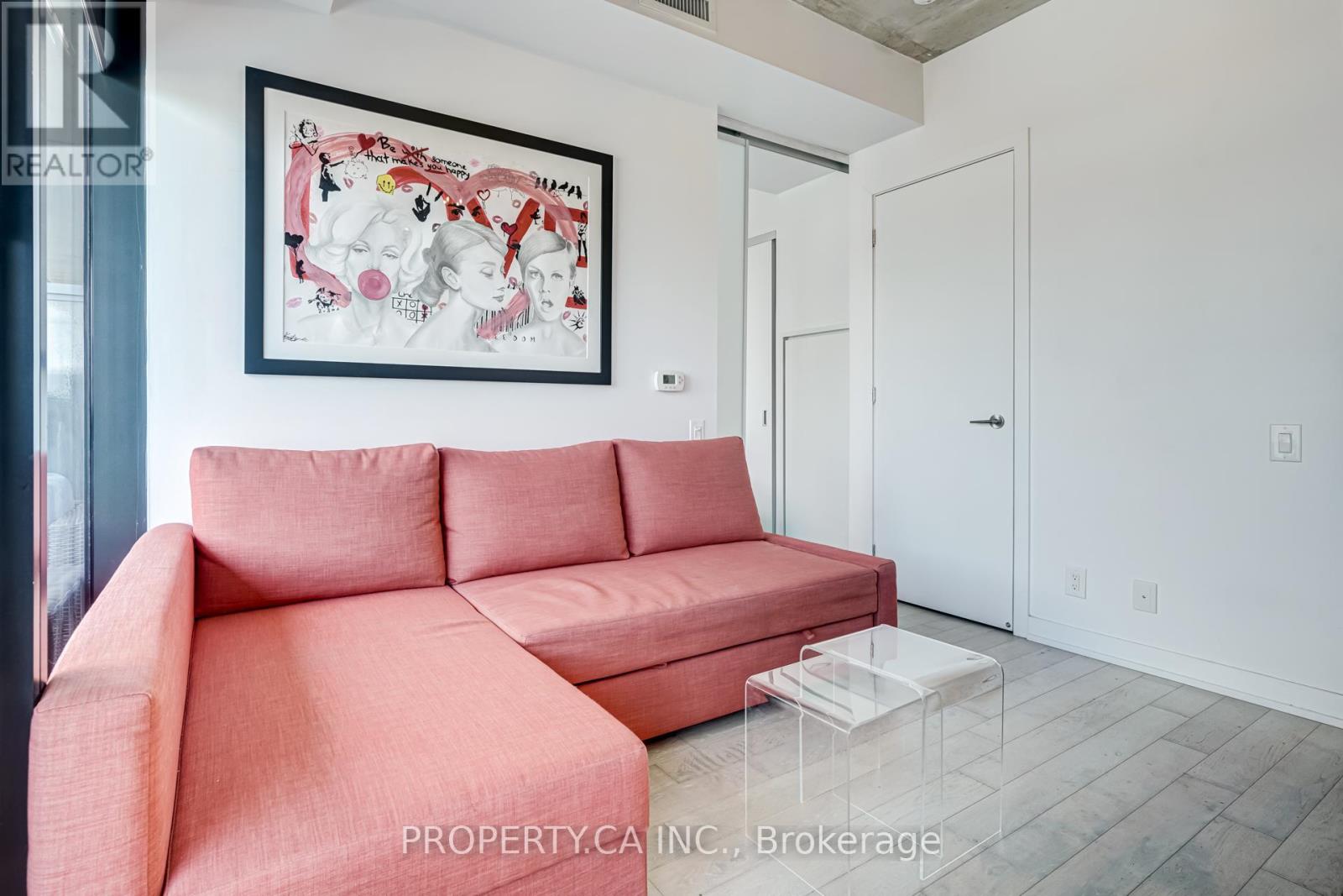 1005 - 11 Charlotte Street, Toronto, Ontario  M5V 0M6 - Photo 3 - C12628682