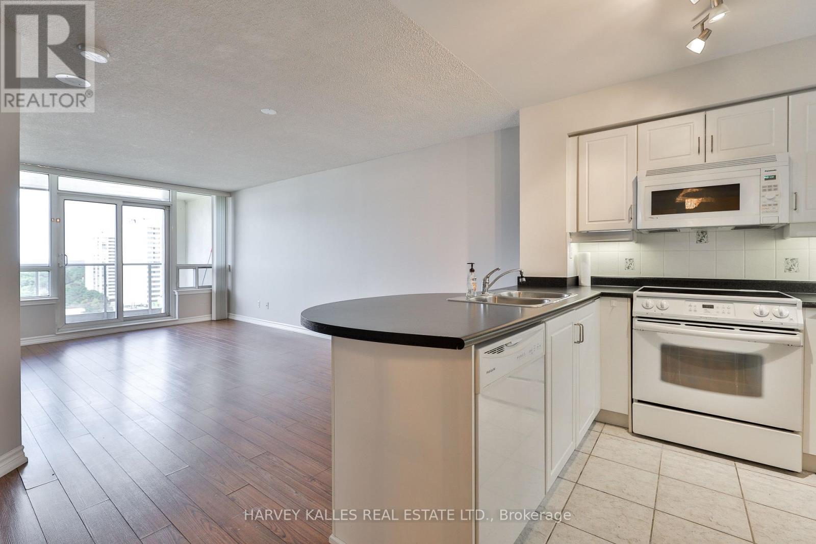 #1303 - 8 Rean Drive, Toronto, Ontario  M2K 3B9 - Photo 7 - C12628696