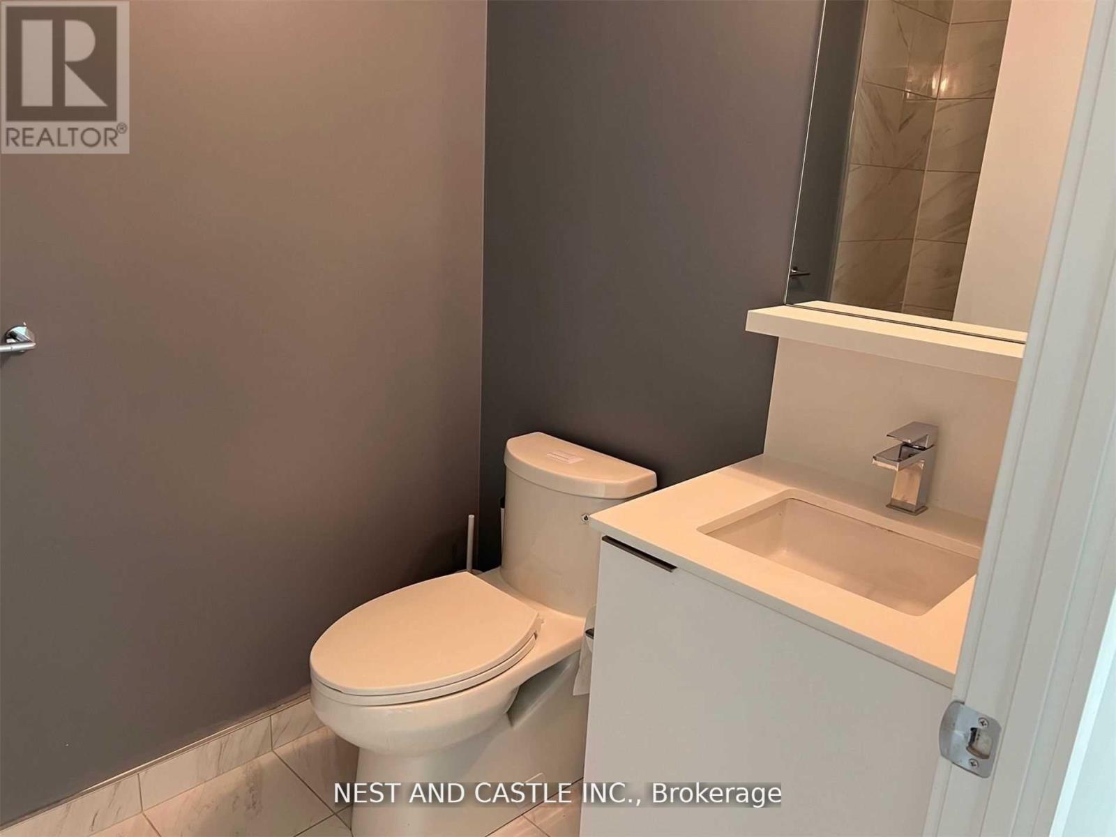 3812 - 85 Wood Street, Toronto, Ontario  M4Y 0E8 - Photo 4 - C12628702