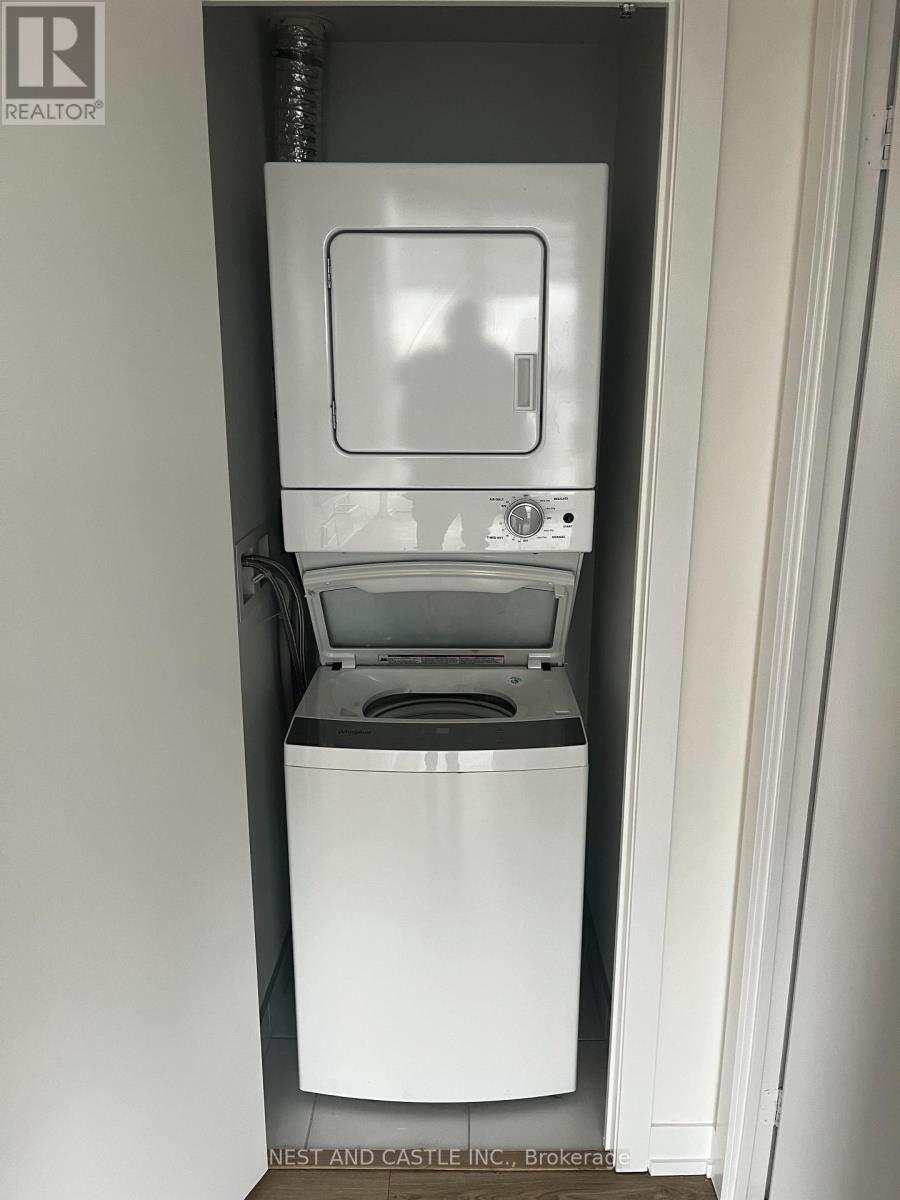 3812 - 85 Wood Street, Toronto, Ontario  M4Y 0E8 - Photo 5 - C12628702