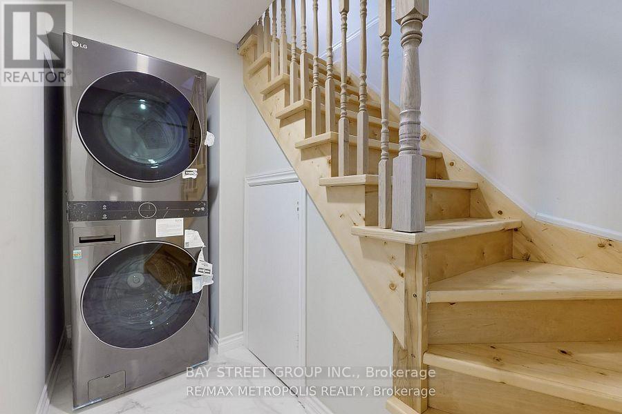 Basement Apartment - 79 Ascolda Boulevard, Toronto, Ontario  M1J 2N9 - Photo 2 - E12628668