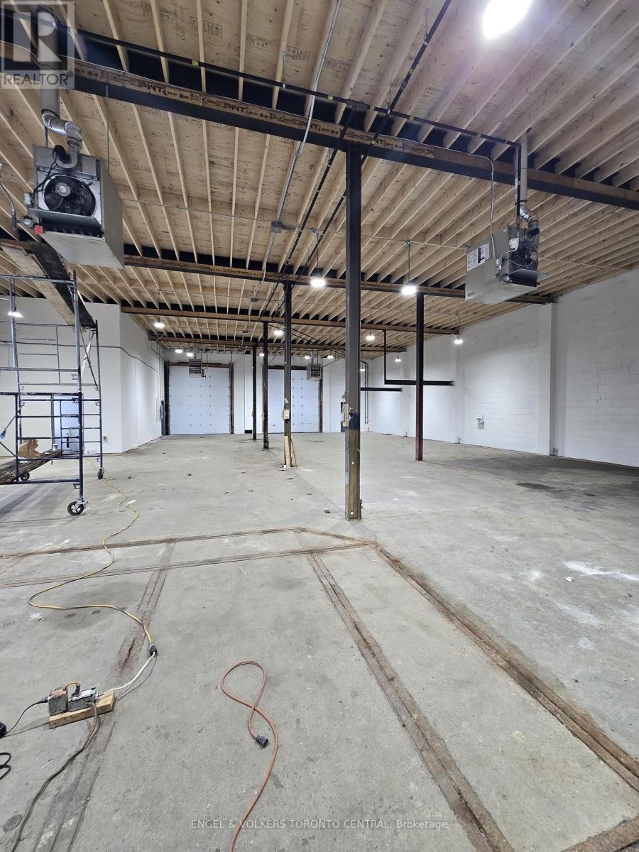 31 Comstock Road, Toronto, Ontario  M1L 2G6 - Photo 11 - E12628692