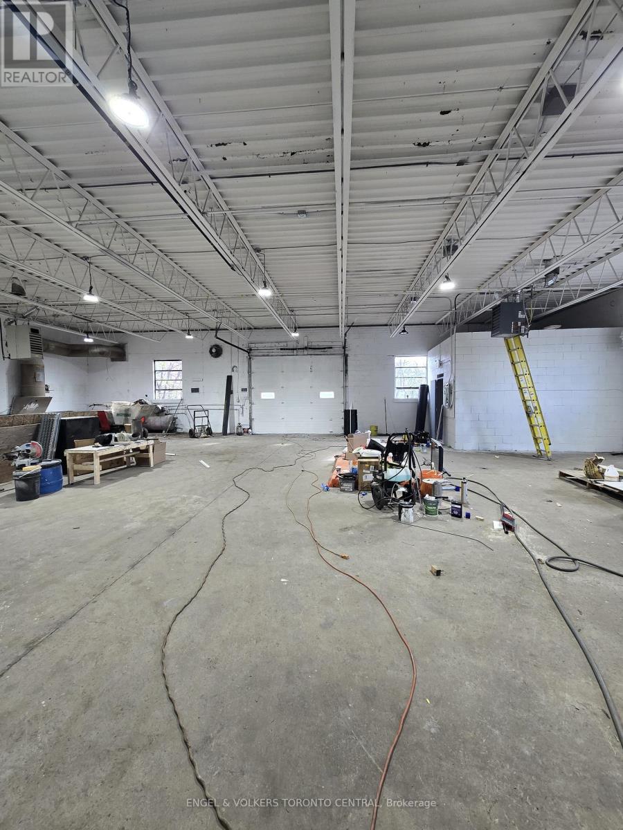 31 Comstock Road, Toronto, Ontario  M1L 2G6 - Photo 8 - E12628692