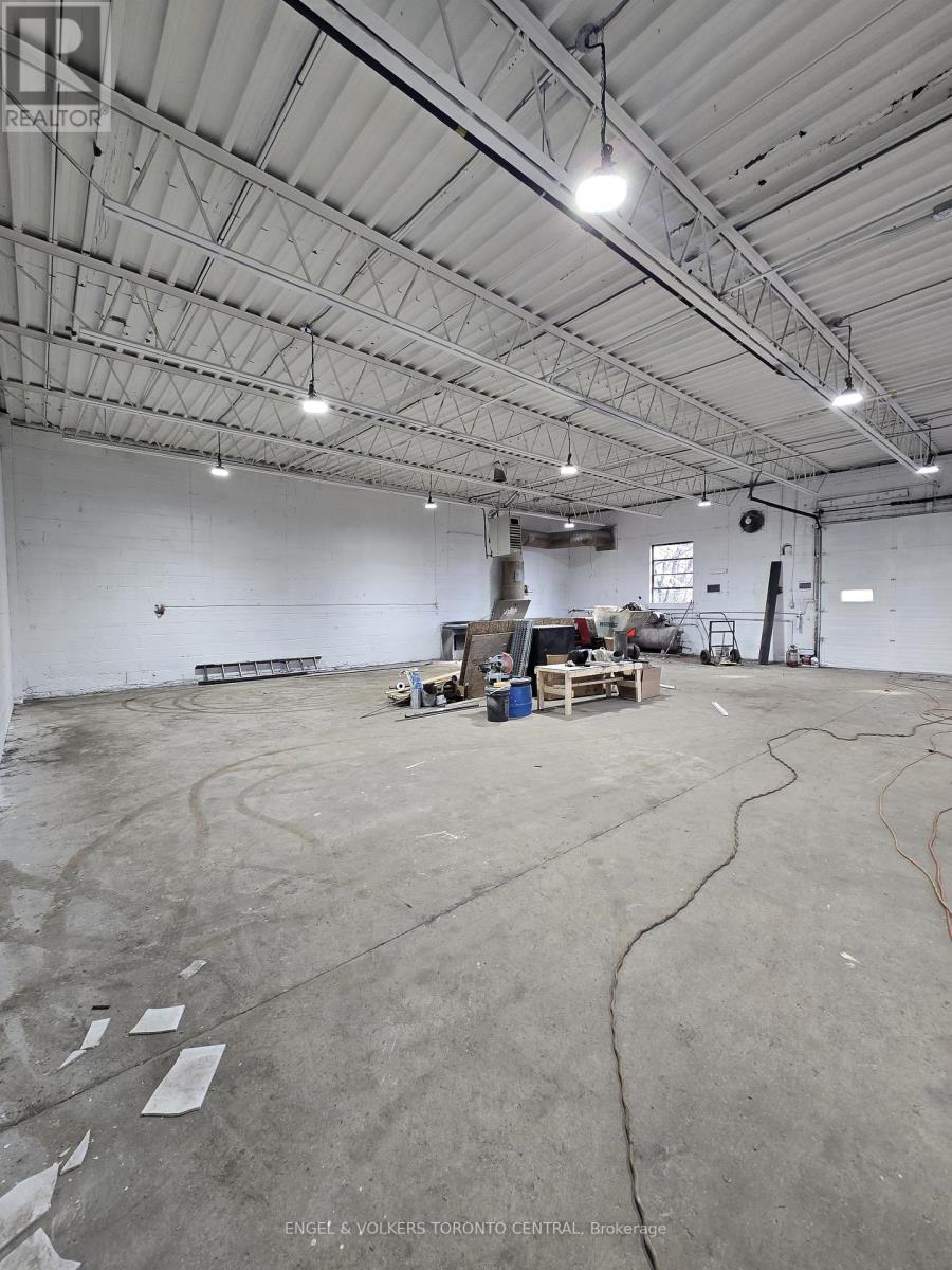 31 Comstock Road, Toronto, Ontario  M1L 2G6 - Photo 9 - E12628692