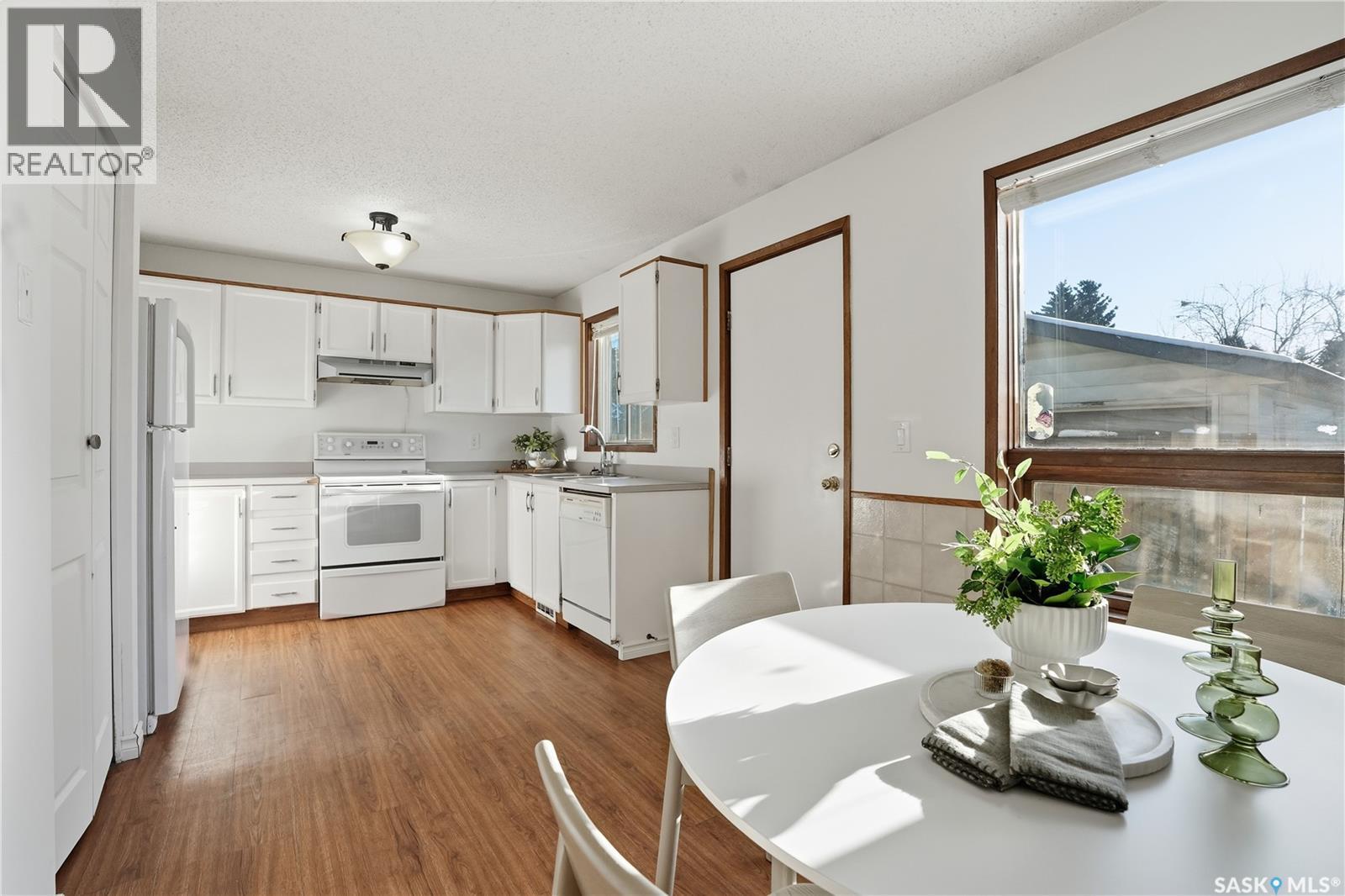 226 Stillwater Drive, Saskatoon, Saskatchewan  S7J 4K3 - Photo 8 - SK025542