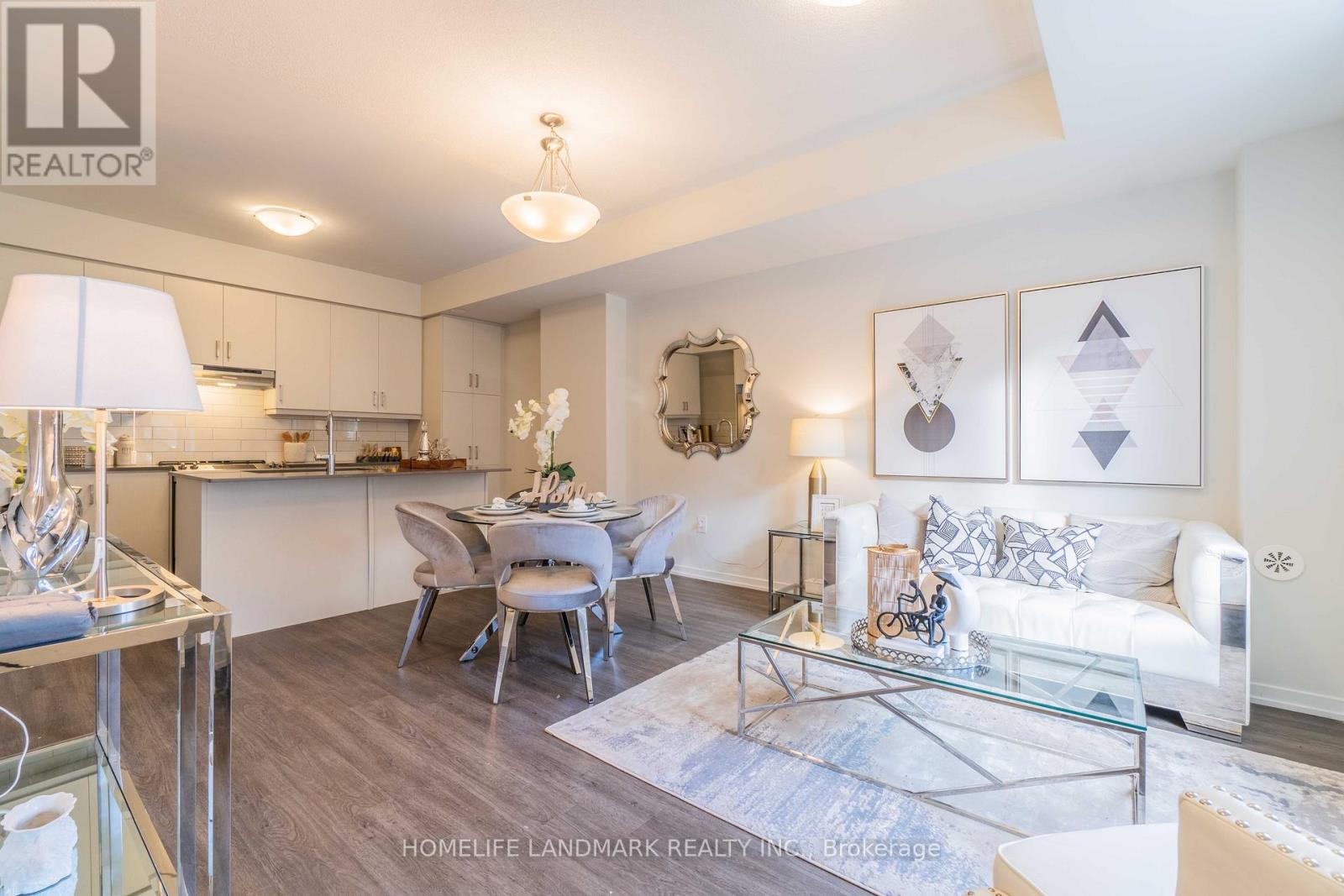 TH109 - 10 ALMOND BLOSSOM MEWS S, Vaughan, Ontario