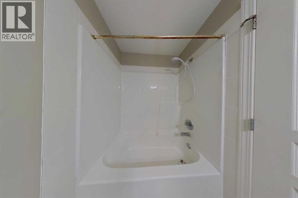 4, 295 Blackfoot Road W, Lethbridge, Alberta T1K 8A6 - Photo 38 - A2265039