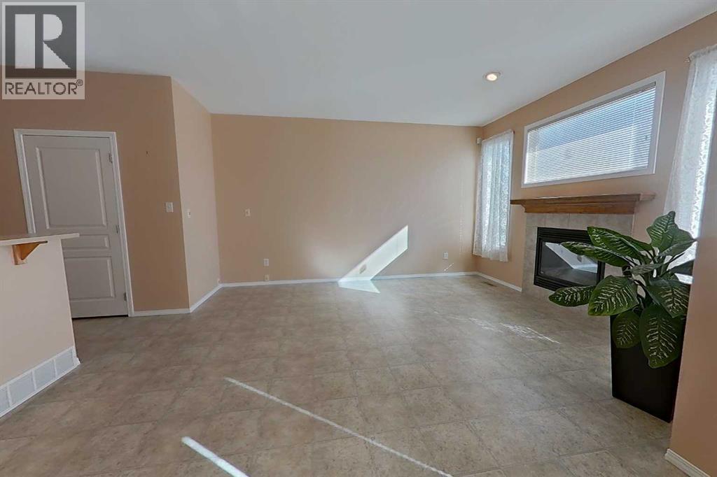 4, 295 Blackfoot Road W, Lethbridge, Alberta T1K 8A6 - Photo 9 - A2265039