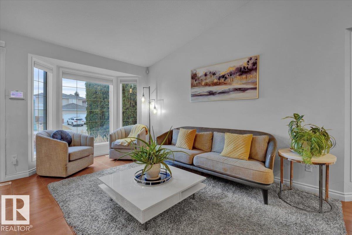 1144 Wedgewood Bv Nw, Edmonton, Alberta  T6M 2L5 - Photo 6 - E4467854