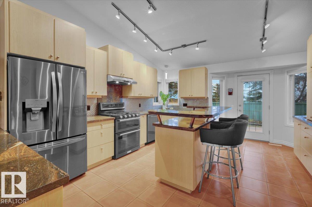 1144 Wedgewood Bv Nw, Edmonton, Alberta  T6M 2L5 - Photo 13 - E4467854