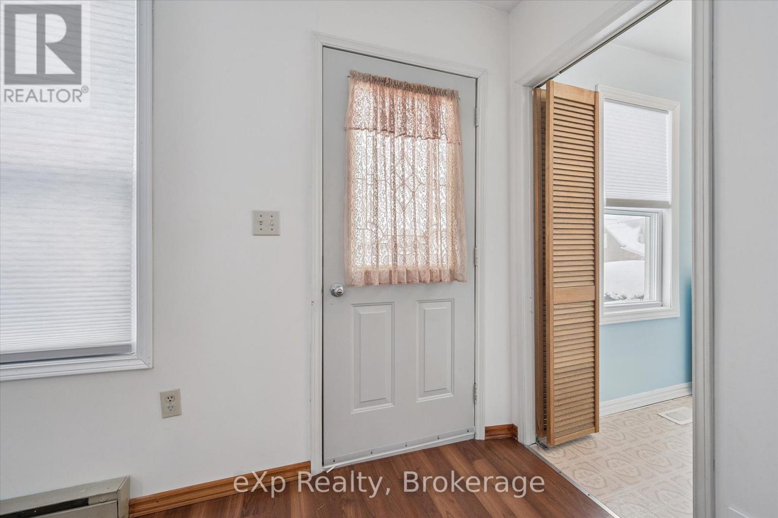 8 West Street, Perth East, Ontario  N0K 1M0 - Photo 21 - X12628764