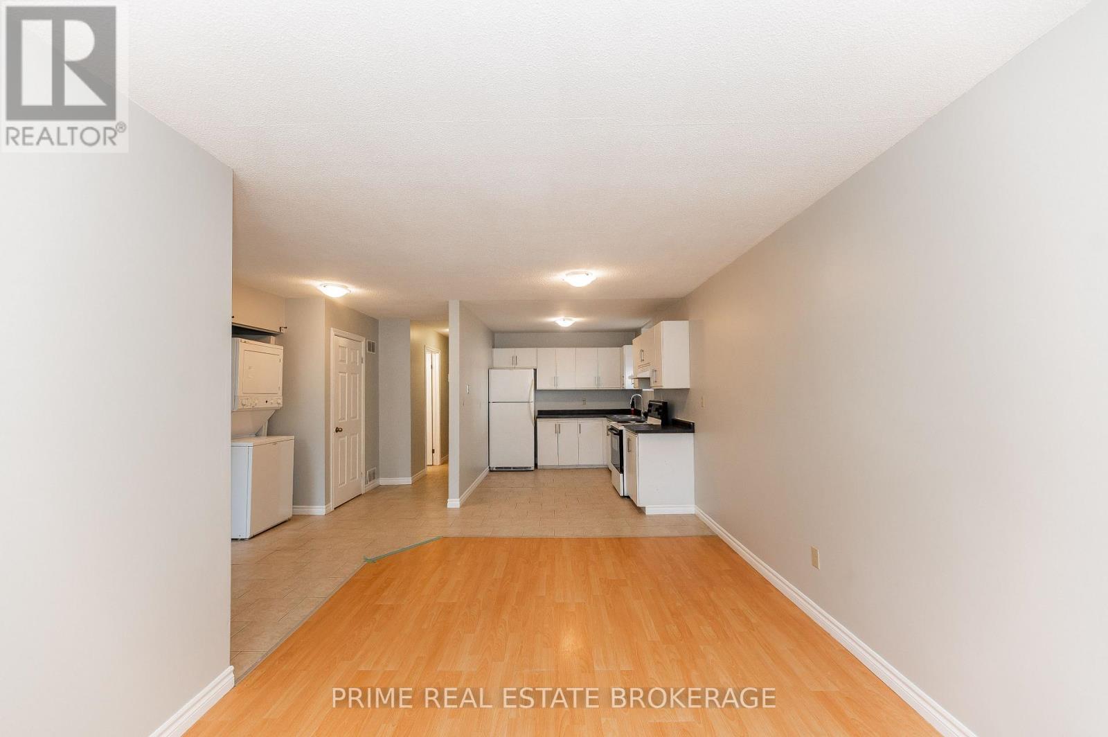 2 - 219 Emerson Avenue, London South, Ontario  N5Z 3L5 - Photo 11 - X12628736