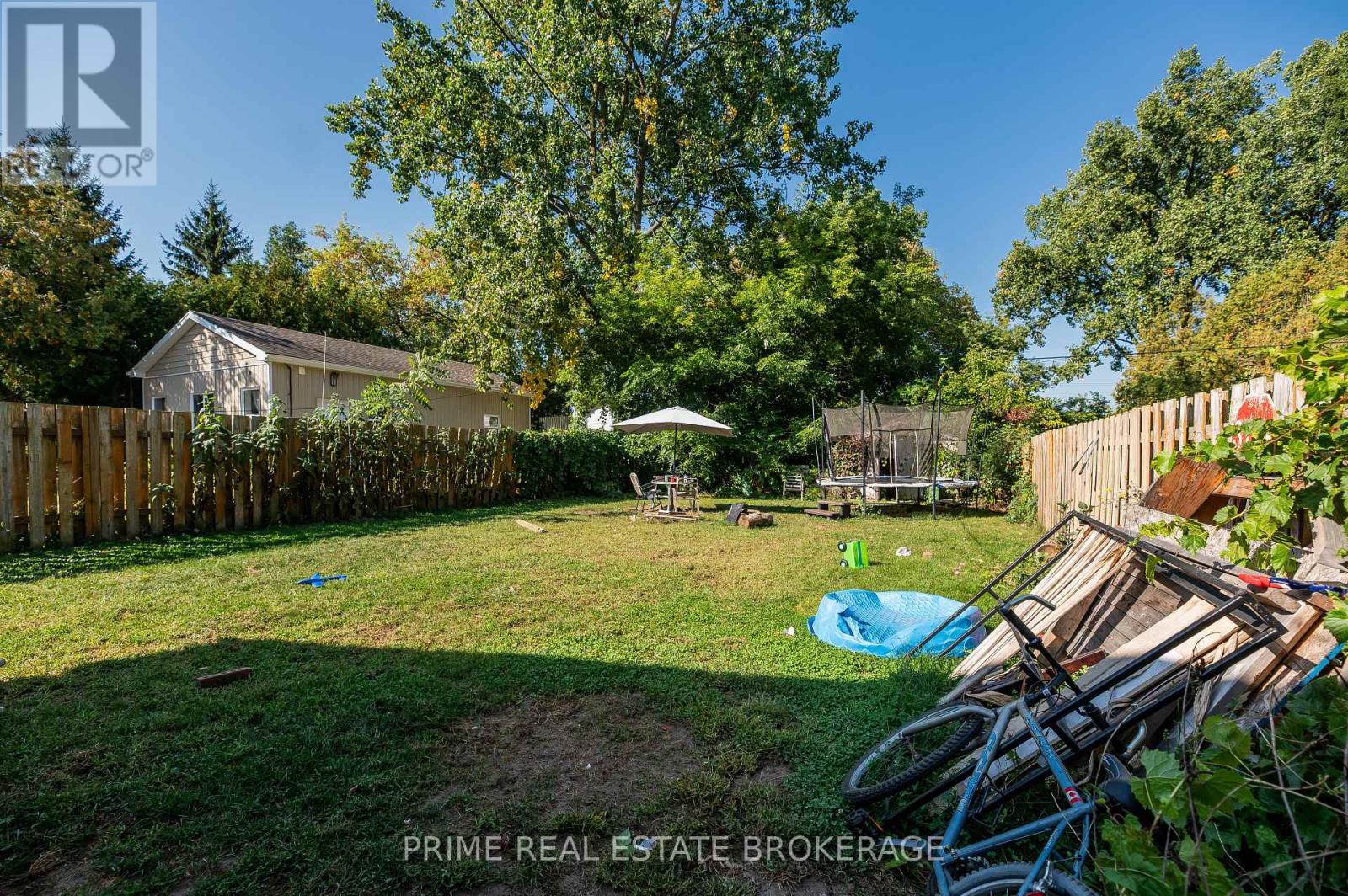 2 - 219 Emerson Avenue, London South, Ontario  N5Z 3L5 - Photo 28 - X12628736