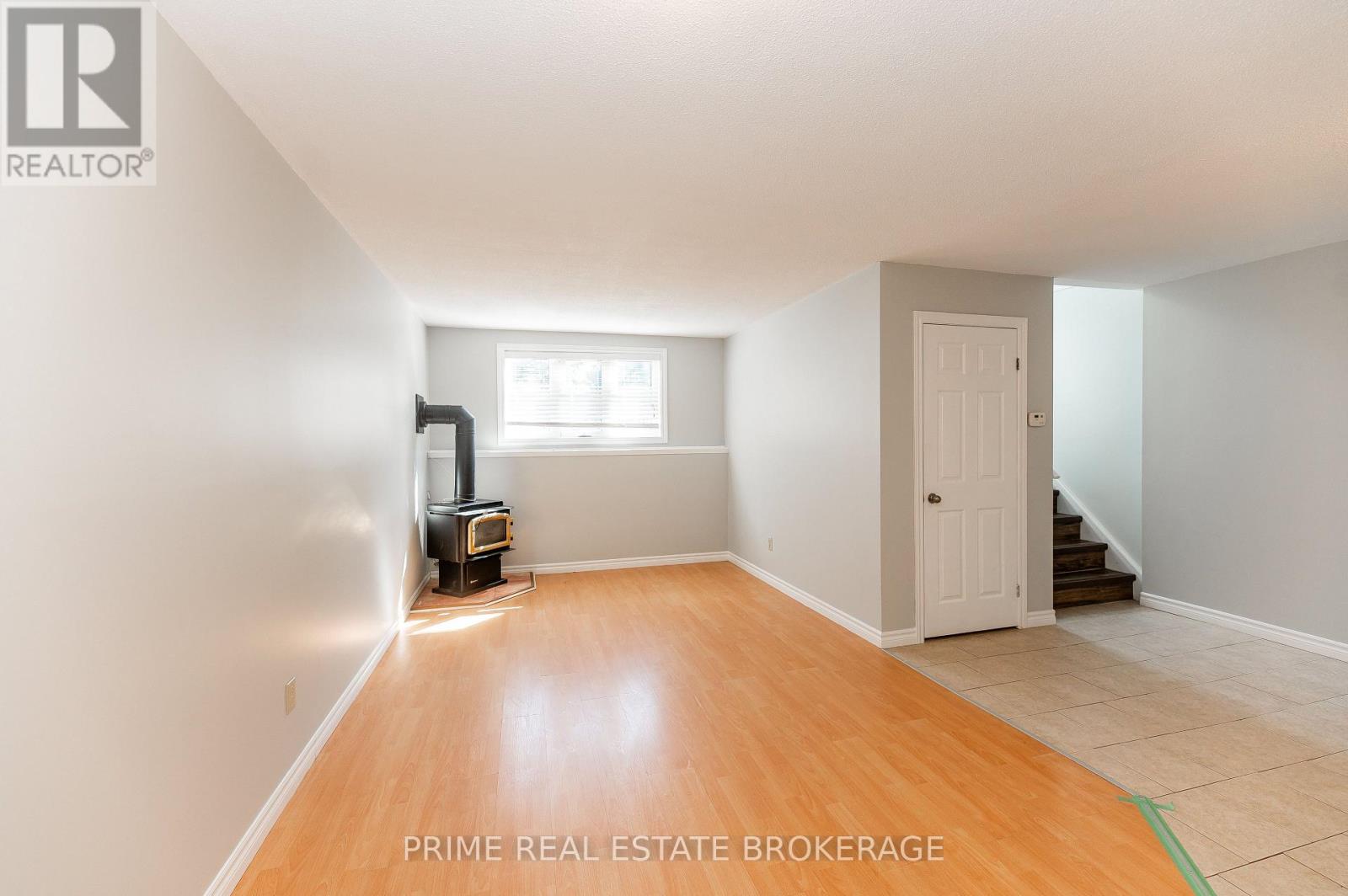 2 - 219 Emerson Avenue, London South, Ontario  N5Z 3L5 - Photo 6 - X12628736