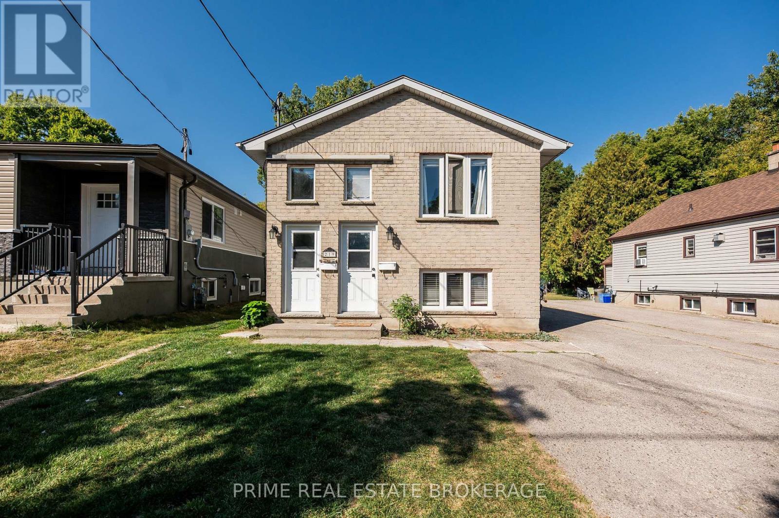 1 - 219 Emerson Avenue, London South, Ontario  N5Z 3L5 - Photo 1 - X12628752