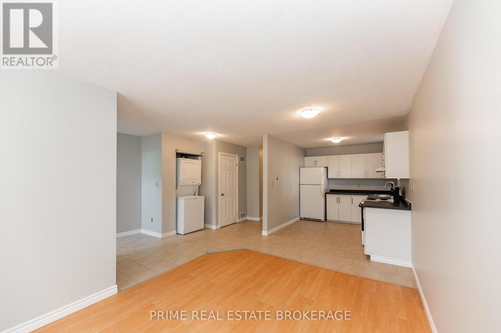 1 - 219 Emerson Avenue, London South, Ontario  N5Z 3L5 - Photo 10 - X12628752