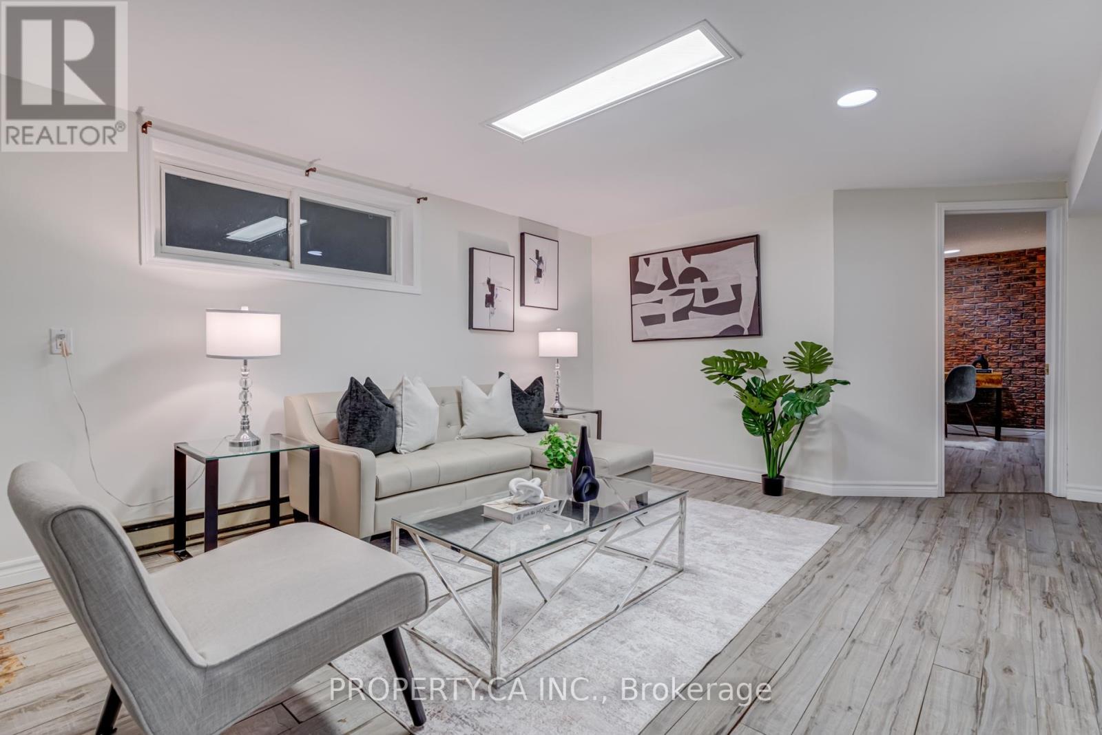 574 Drymen Crescent, Mississauga, Ontario  L5G 2P1 - Photo 19 - W12628660