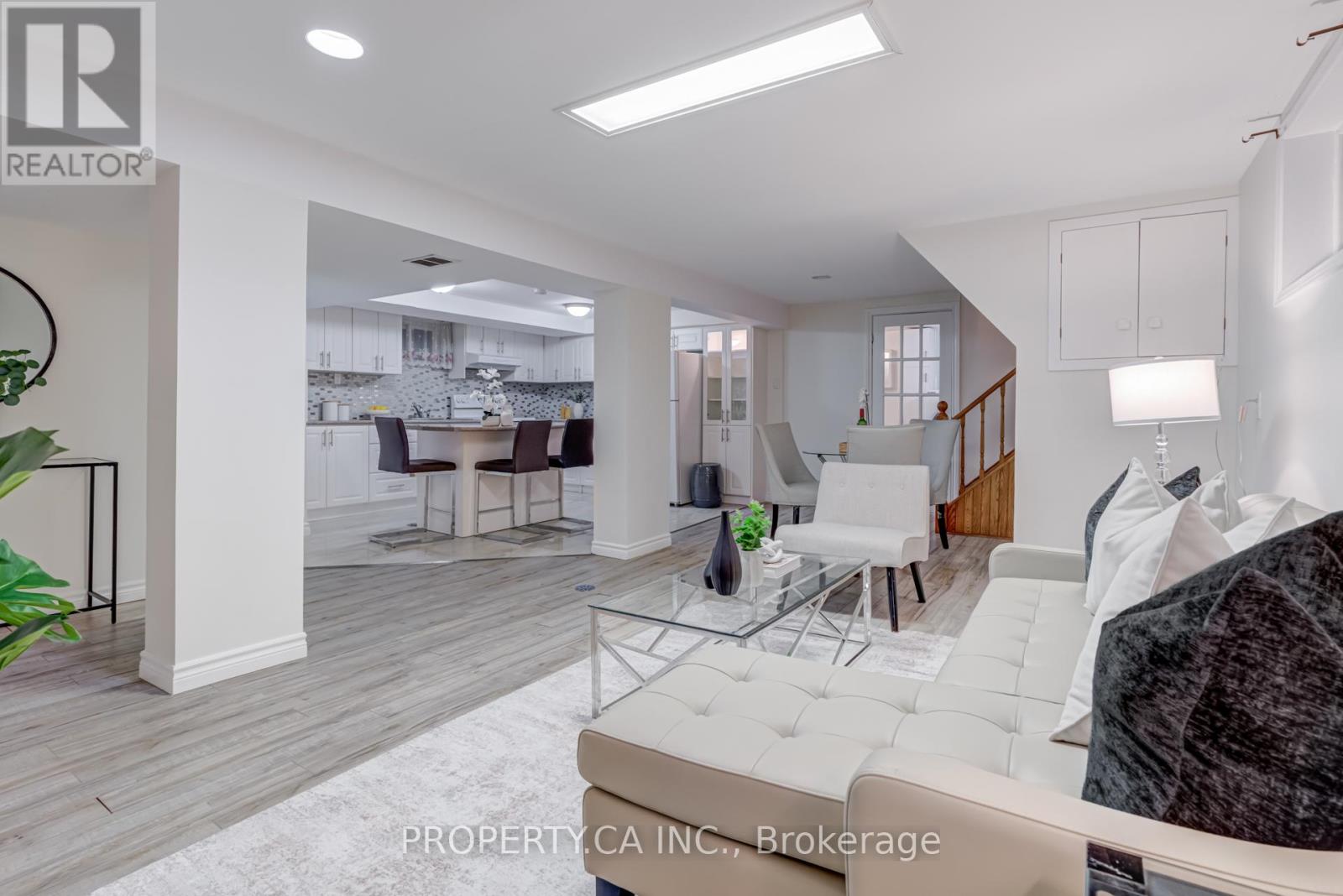 574 Drymen Crescent, Mississauga, Ontario  L5G 2P1 - Photo 20 - W12628660