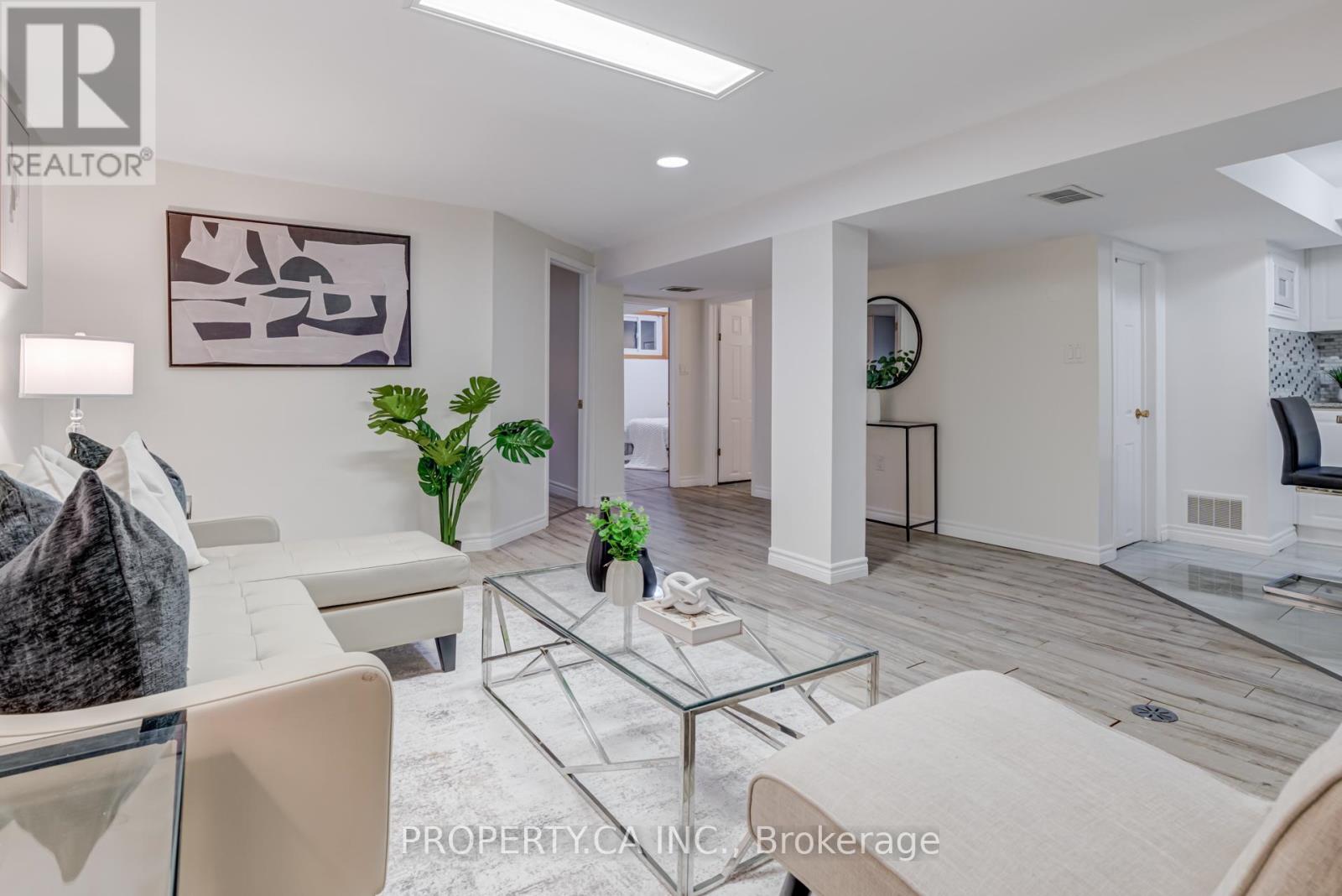 574 Drymen Crescent, Mississauga, Ontario  L5G 2P1 - Photo 21 - W12628660