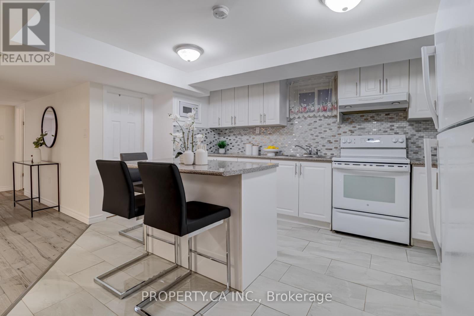 574 Drymen Crescent, Mississauga, Ontario  L5G 2P1 - Photo 22 - W12628660